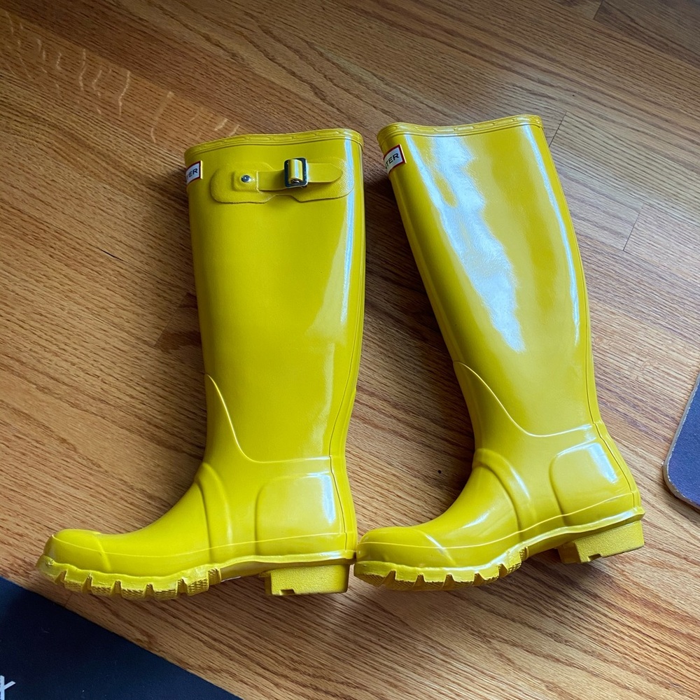 Hunter Yellow Gloss Tall Rain Boots - Picture 6 of 8